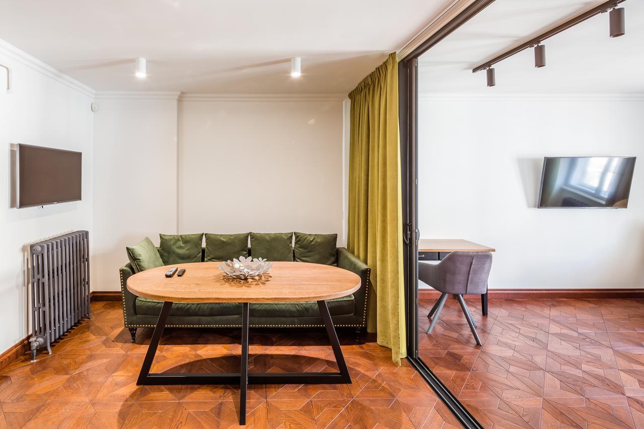 Apartamento Romari Апартименти Площа Ринок Leópolis Exterior foto